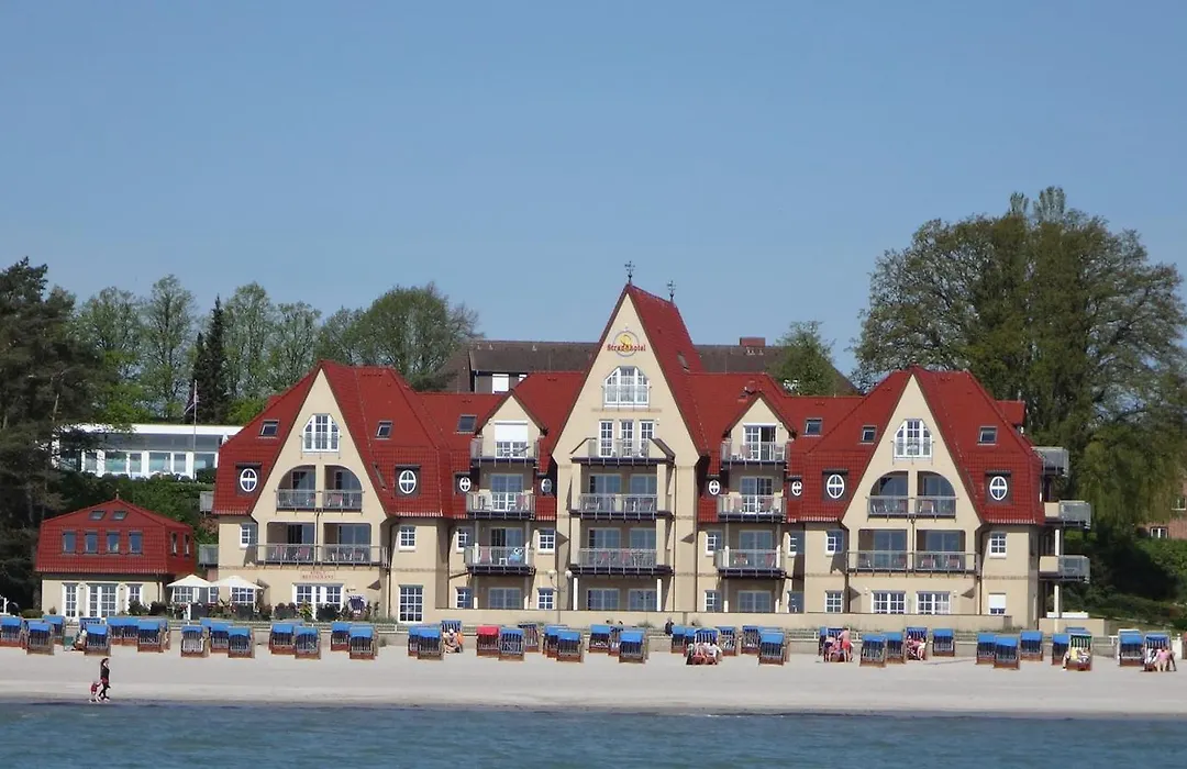 Strandhotel Grömitz-1